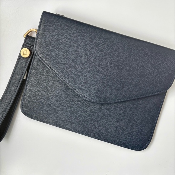 Thirty-One Signature Tote in Navy Smooth Pebble with Interior Organizer & Clutch - Picture 5 of 16